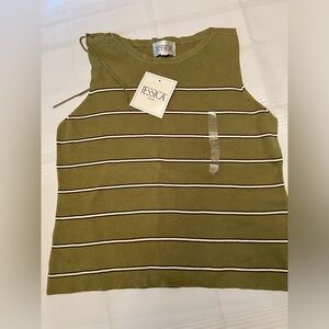 BNWT women’s vest shirt